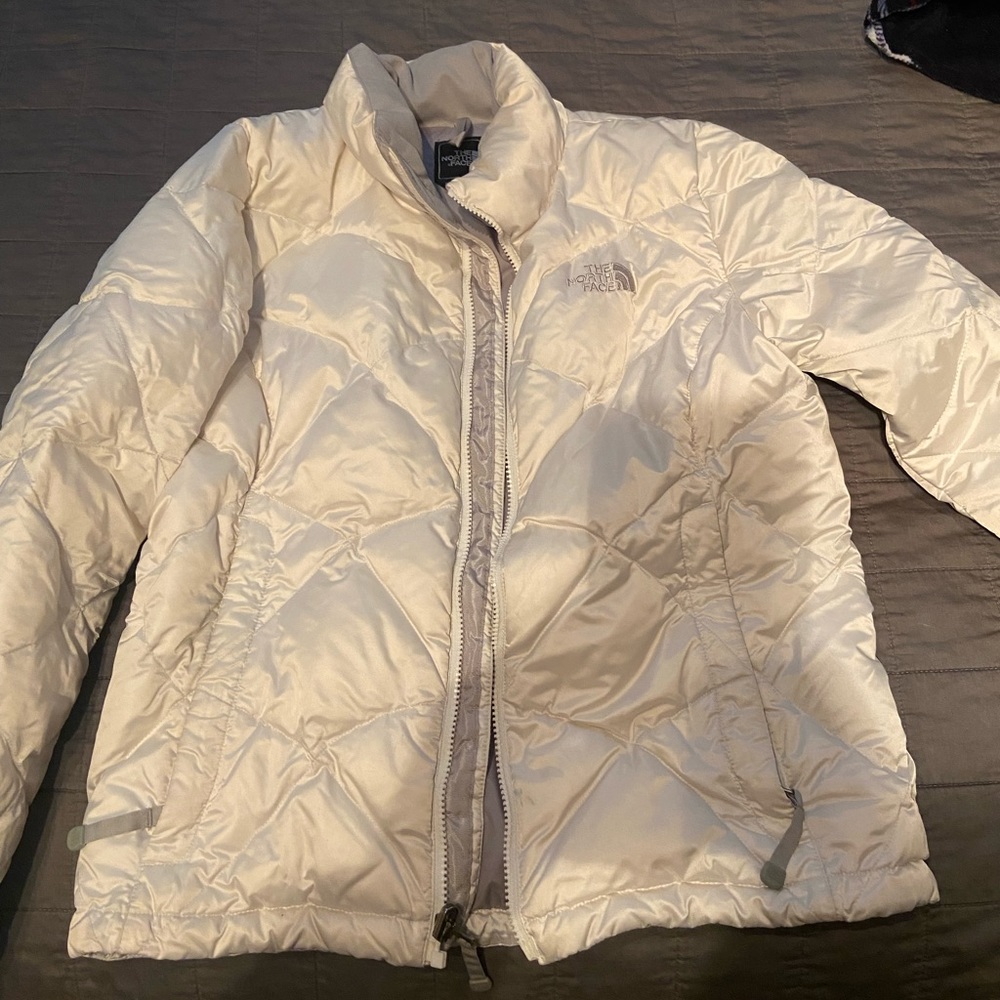 White north face puffer jacket